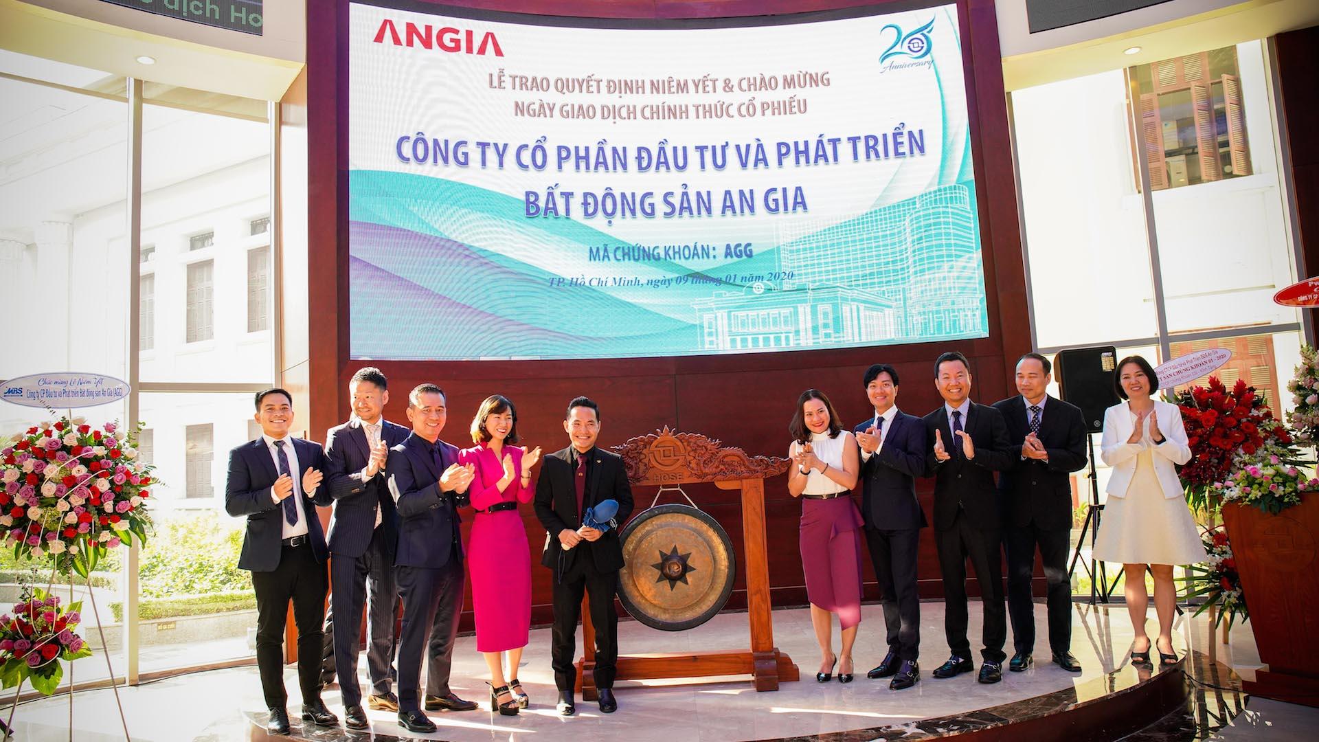 Lễ Trao Quyết Định Niêm Yết & Chào Mừng Ngày Giao Dịch Chính Thức Cổ Phiếu AGG 9/1/2020
