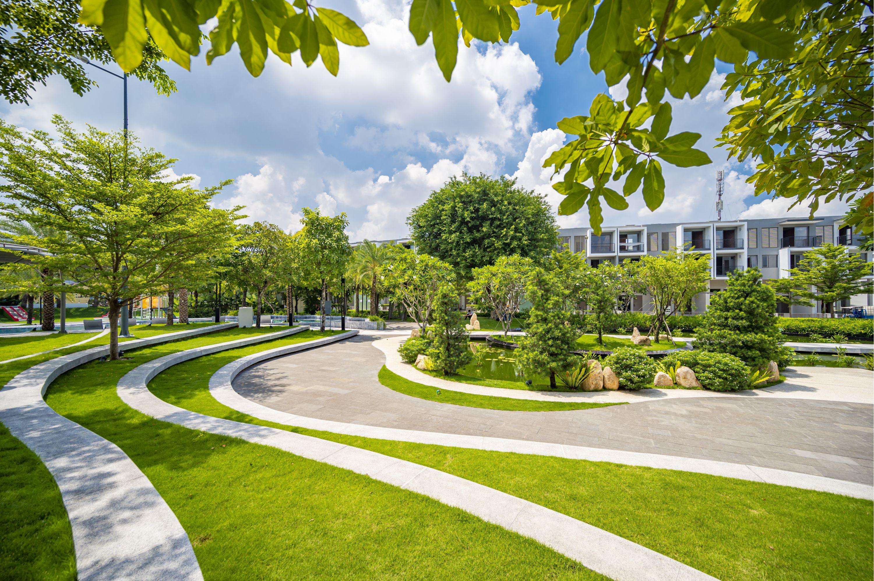 SERIES OF TOWNHOUSE PROJECTS BOOSTS BINH DUONG REAL ESTATE MARKET