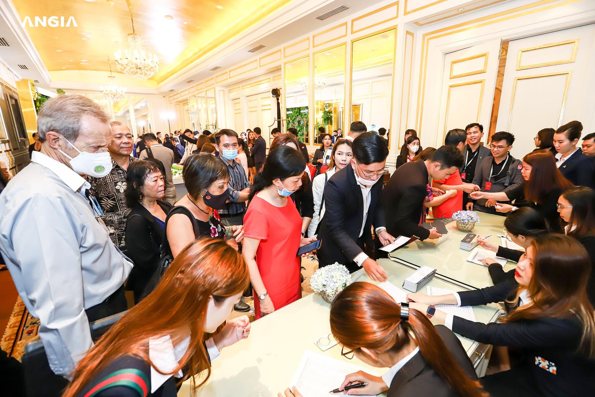 LỄ CÔNG BỐ THE STANDARD 